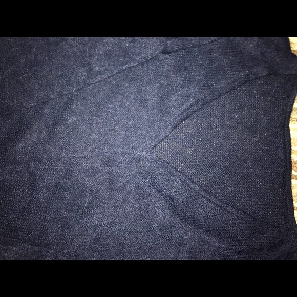 Navy blue sweater - Picture 2 of 2
